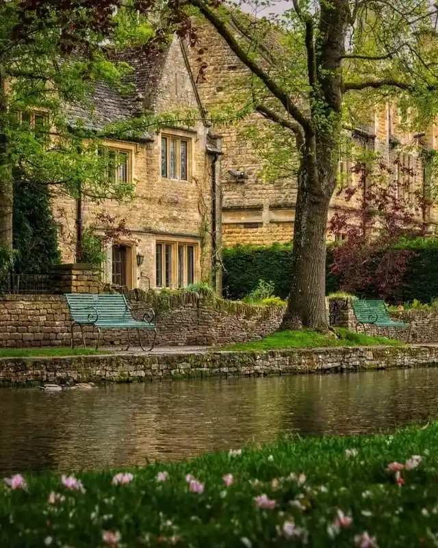 Bourton-on-the-Water, Cotswolds