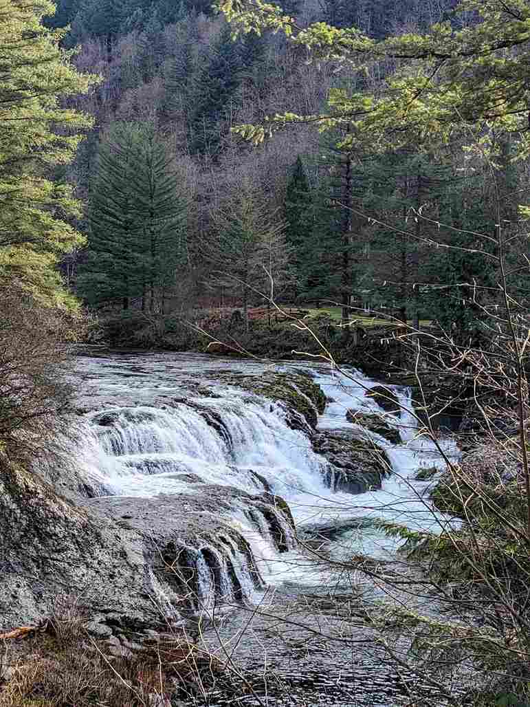 Dougan Falls