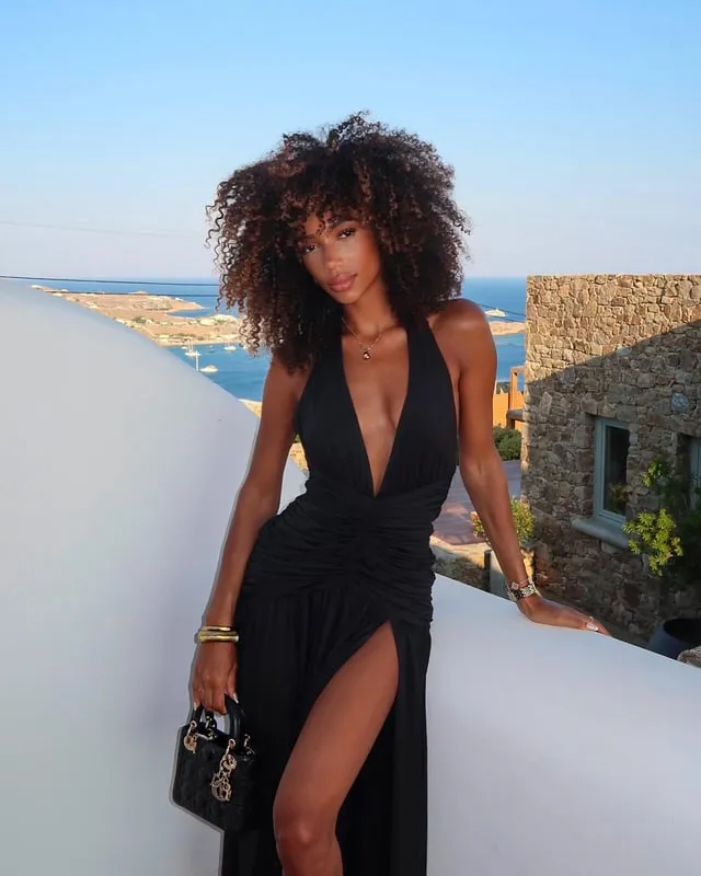 Mykonos & Santorini Outfits