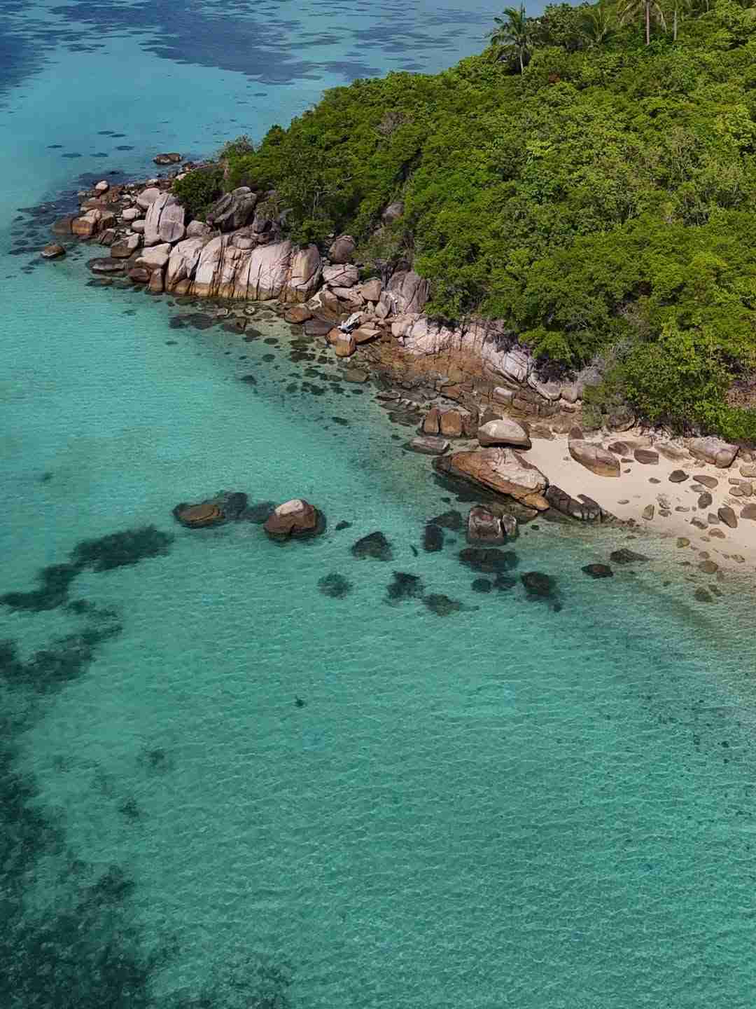 Choose Between Andaman or Gulf of Thailand Beaches