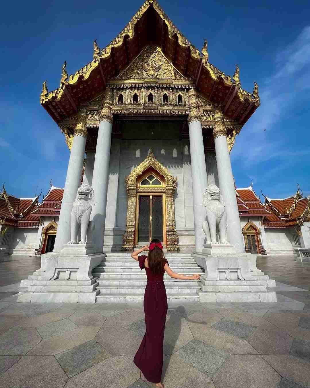 Wat Benchamabophit (The Marble Temple)