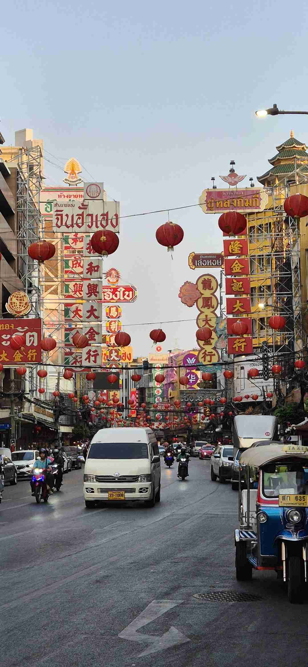 Chinatown (Yaowarat Road)