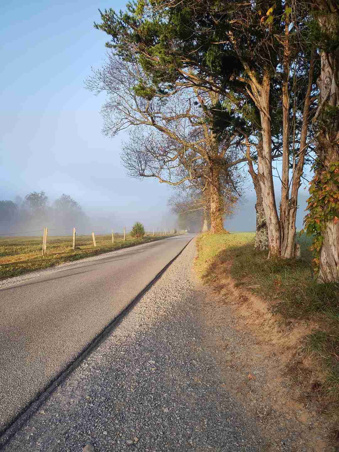 CADES COVE SCENIC DRIVE