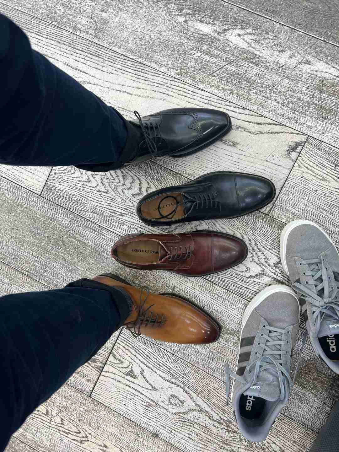 Types of Shoes to Wear in Italy