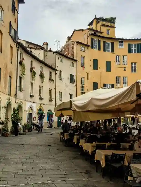 Day 2 – Lucca & Pisa