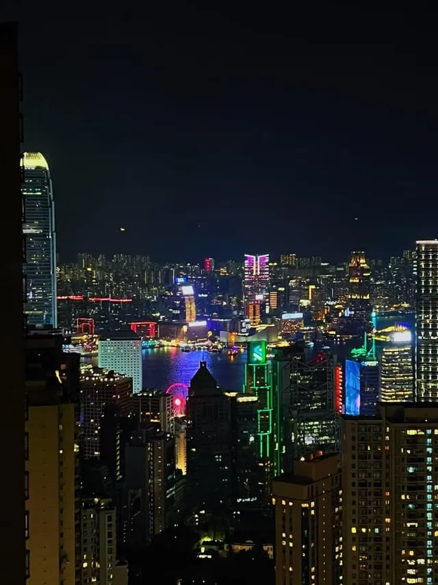 Victoria Harbour: The Light Show Debate