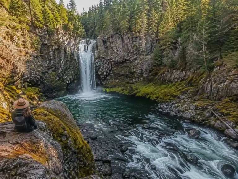 25+ Best Natural Wonders in Oregon: Waterfalls, Trails & Hidden Gems (2026 Guide)